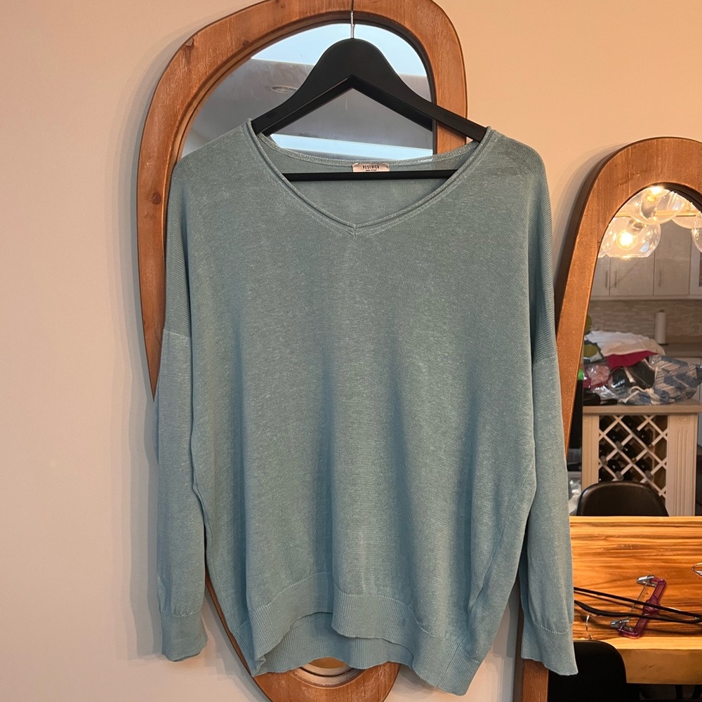 Peserico Linen V-Neck Sweater in Soft Blue